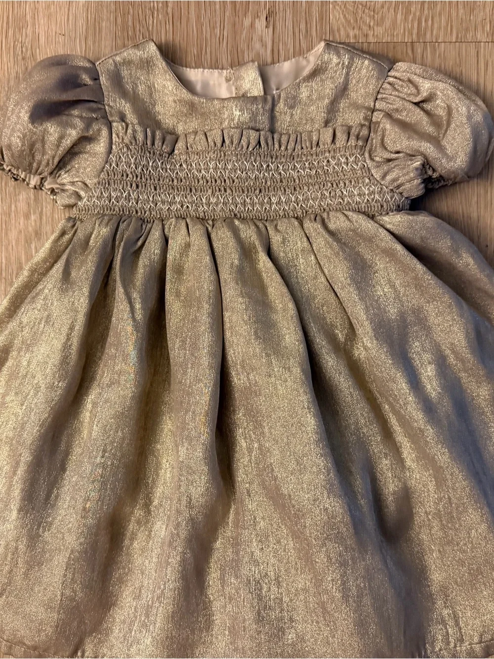 Tommy Bahama Girls' Size 12 Months Metallic Gold Puff-Sleeve Smocked Dress